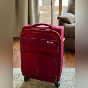 Samsonite carryon luggage -ultralight spinner - soft shell it was used 1 time